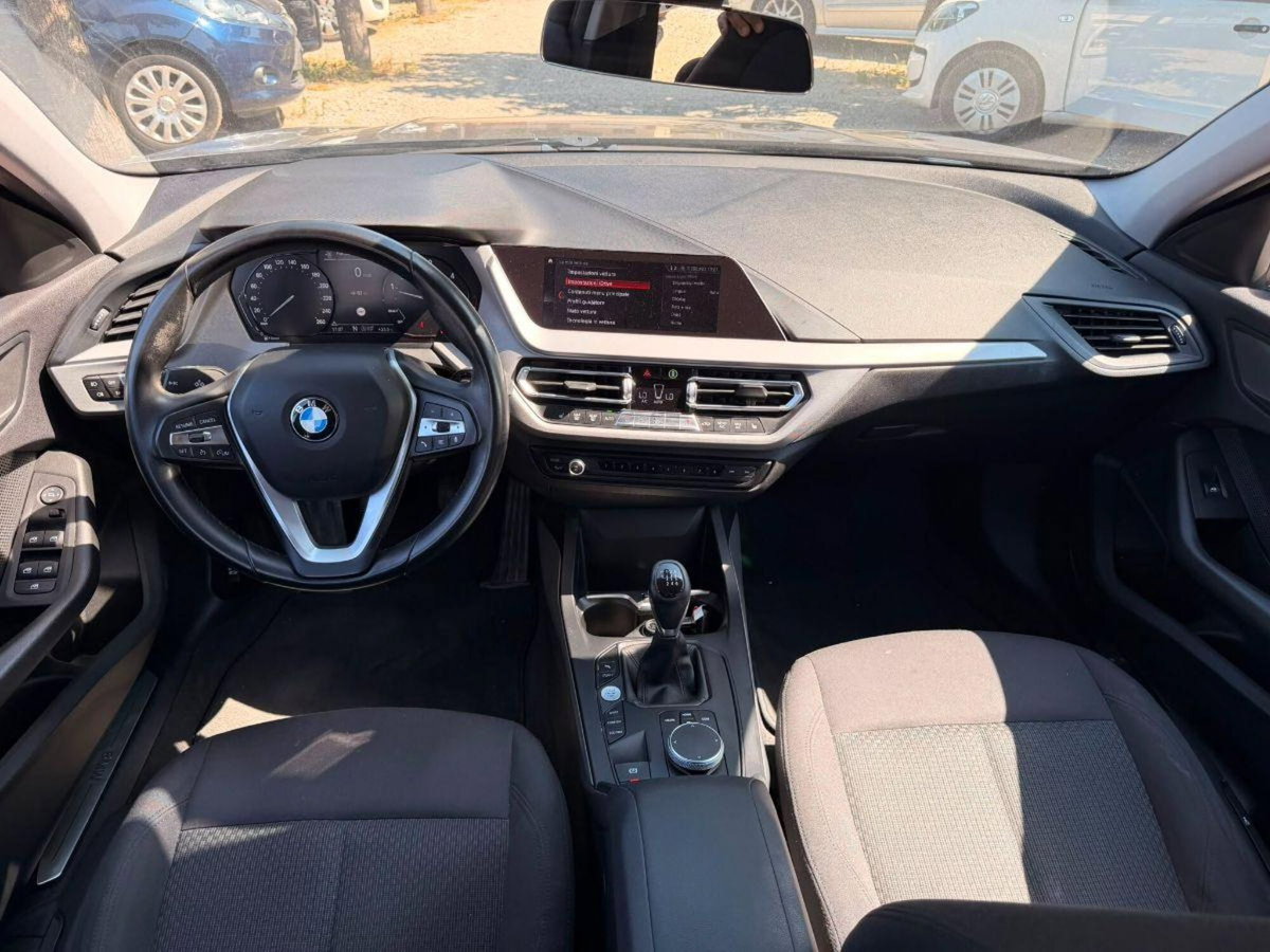 BMW Serie 1 118d 5p. Sport (11)