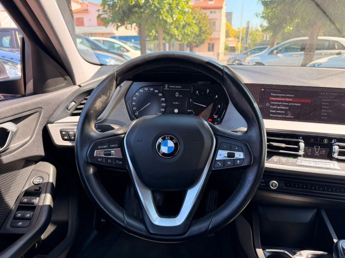 BMW Serie 1 118d 5p. Sport (12)