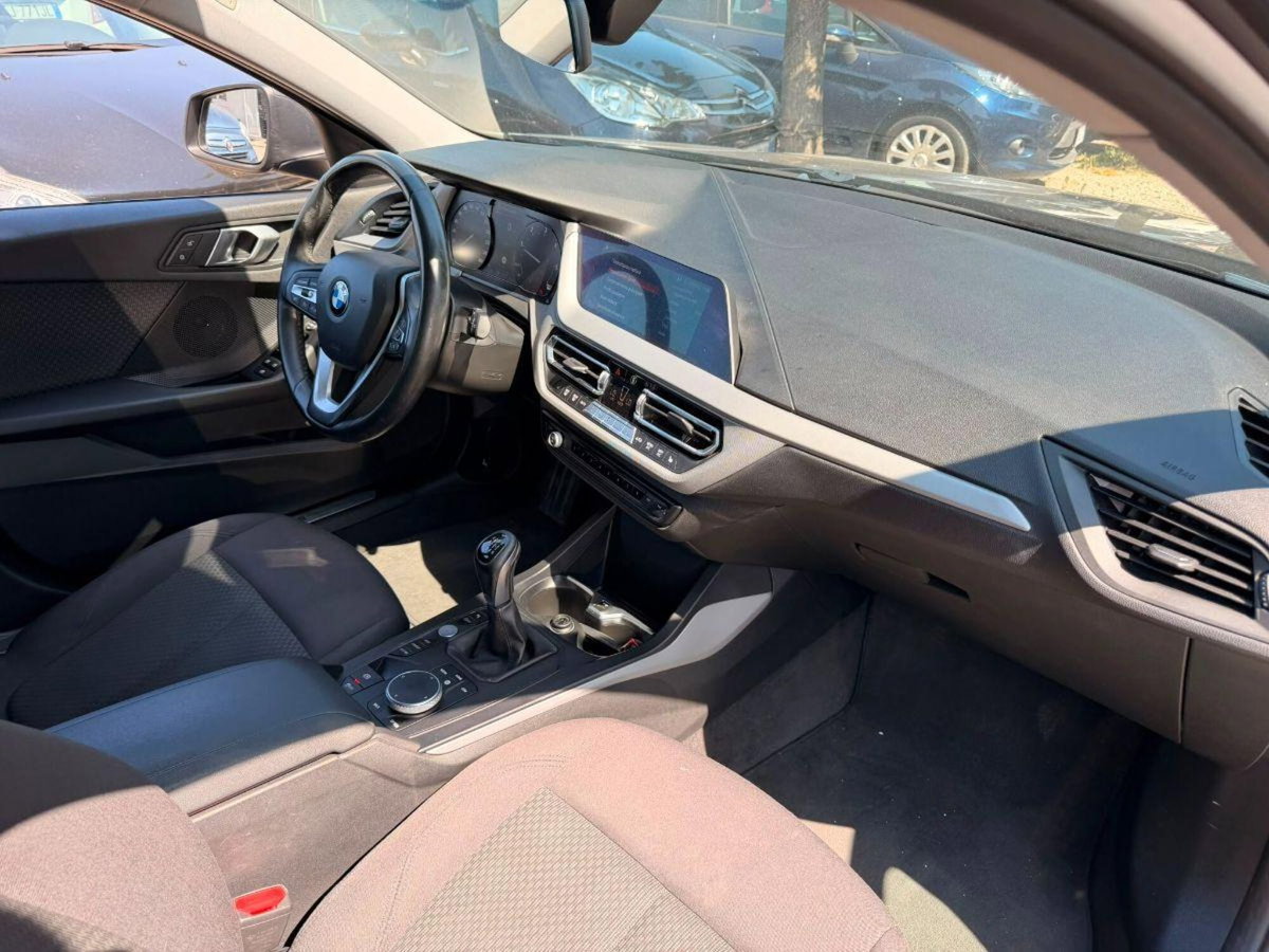 BMW Serie 1 118d 5p. Sport (13)
