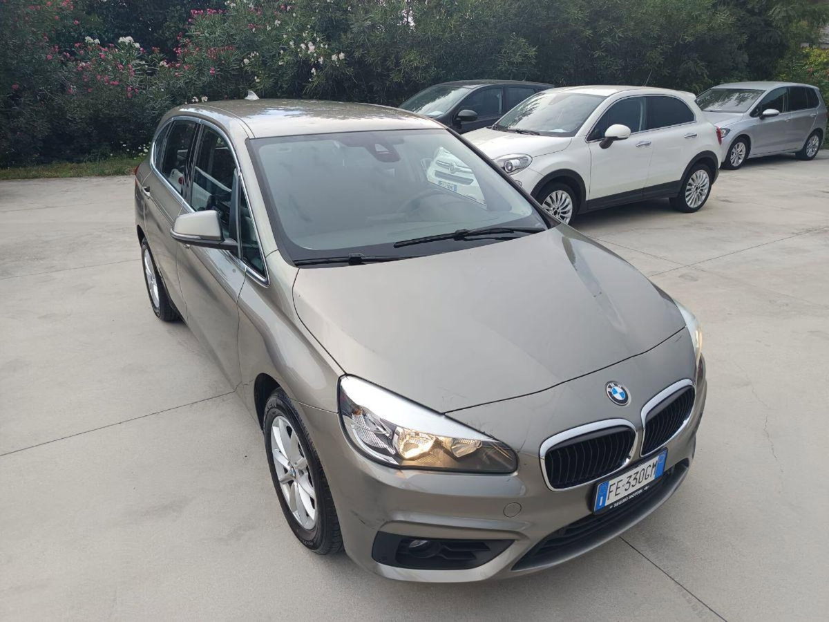 BMW Serie 2 Gran Tourer 214d  Luxury (5)
