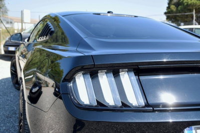 Ford Mustang Coupé Fastback 2.3 EcoBoost (19)