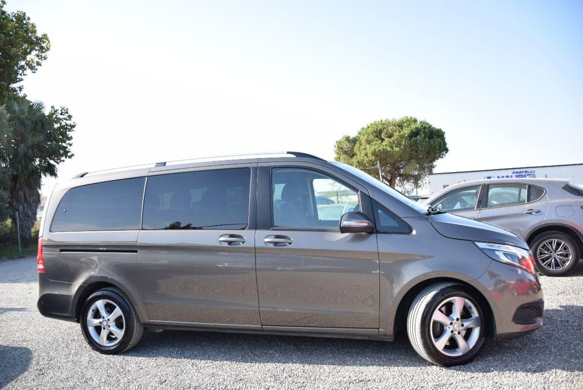 Mercedes-Benz Classe V 220 CDI Executive Long (14)