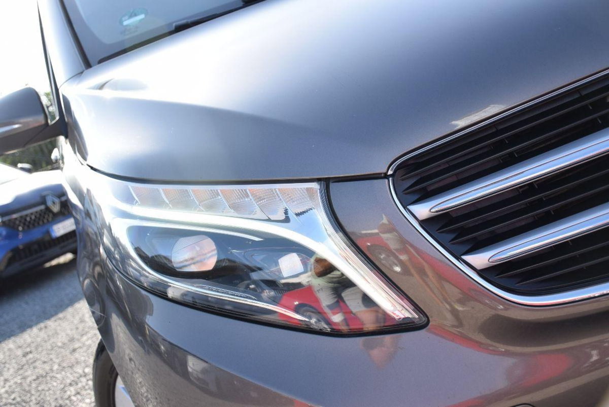 Mercedes-Benz Classe V 220 CDI Executive Long (16)