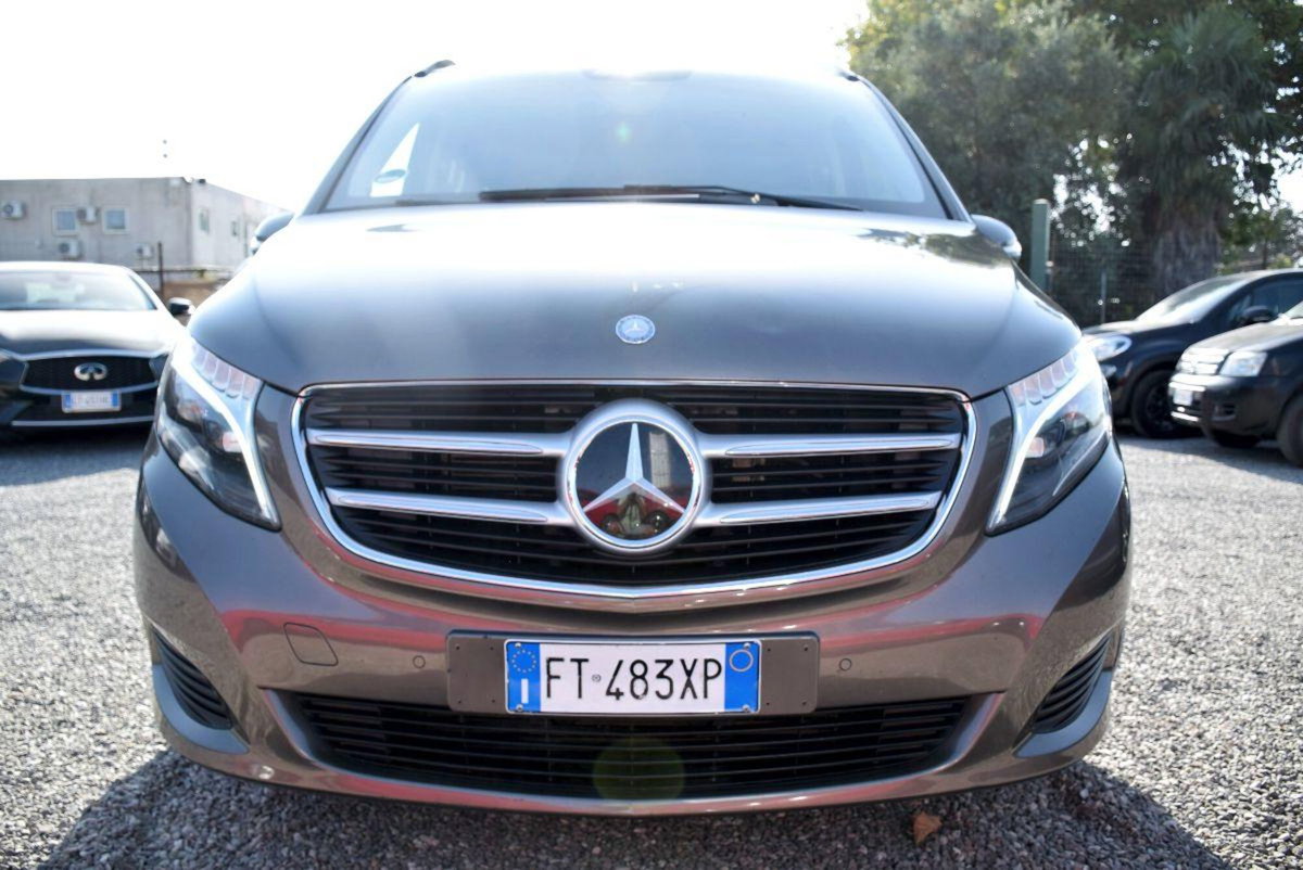 Mercedes-Benz Classe V 220 CDI Executive Long (17)