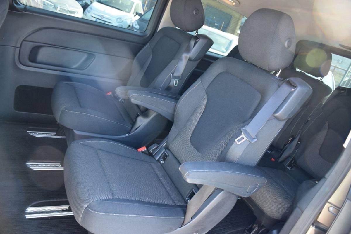 Mercedes-Benz Classe V 220 CDI Executive Long (8)
