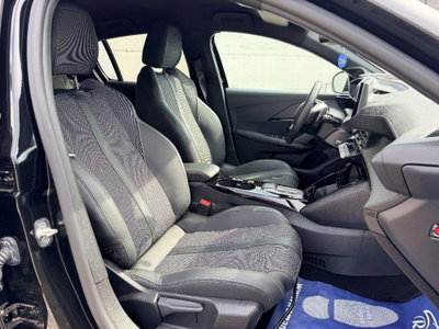 Peugeot 208 51 kWh GT (7)