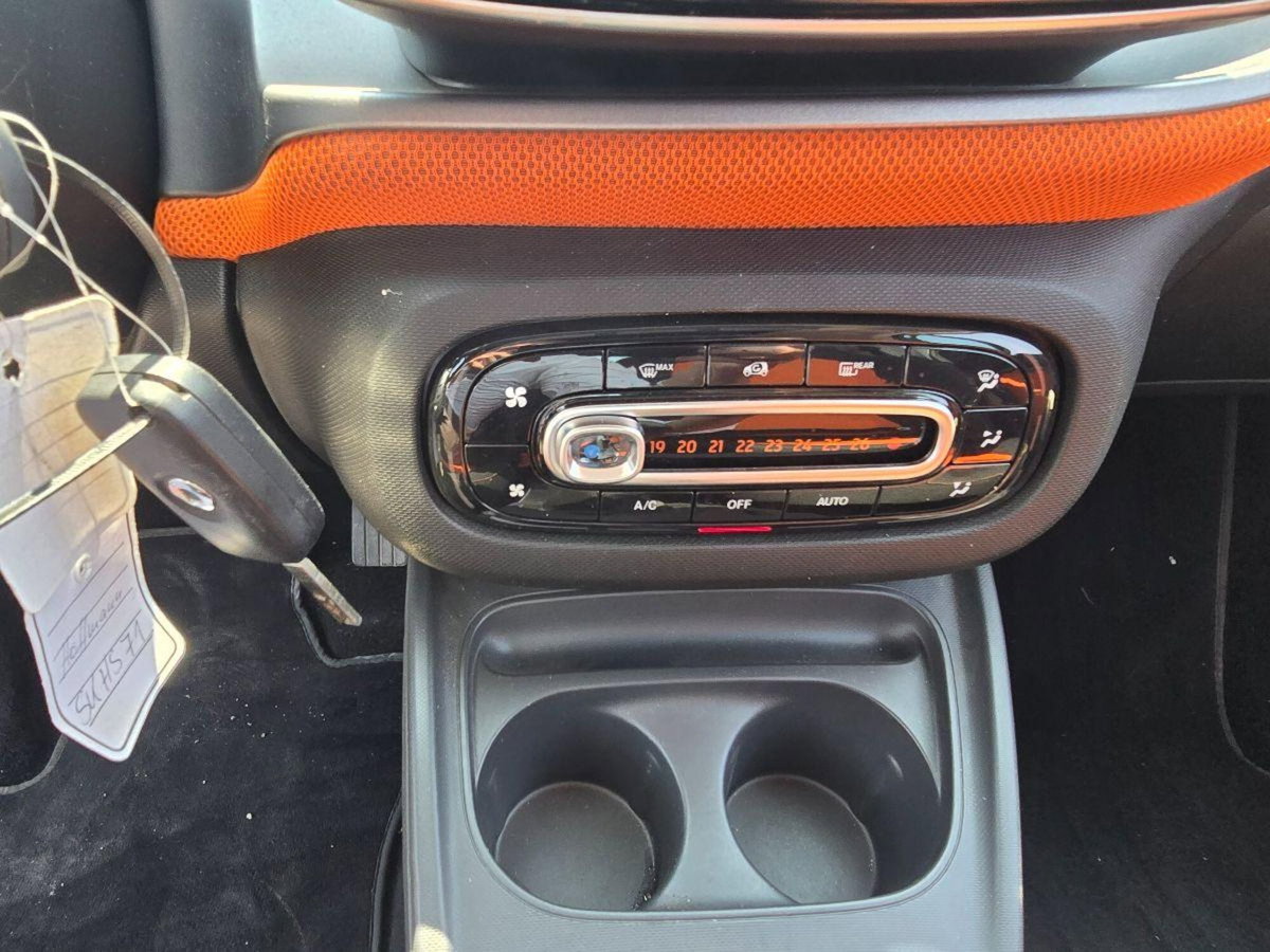 smart Fortwo 70 1.0 Passion (18)