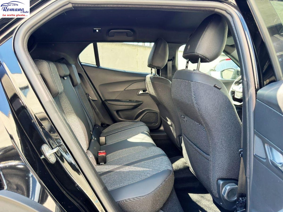 Peugeot 2008 PureTech 100 S&S Allure (12)