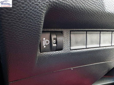 Peugeot 2008 PureTech 100 S&S Allure (19)