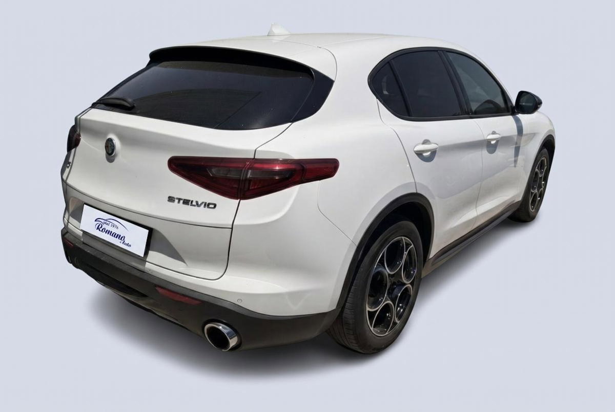 Alfa Romeo Stelvio 2.2 t Veloce rwd 160cv auto (3)