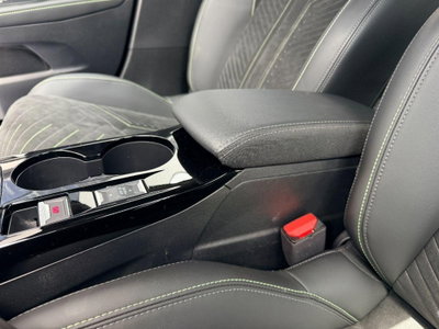 Peugeot 208 1.2 hybrid GT 145cv e-dcs 6 (16)