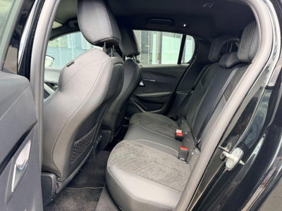 Peugeot 208 1.2 hybrid GT 145cv e-dcs 6 (9)