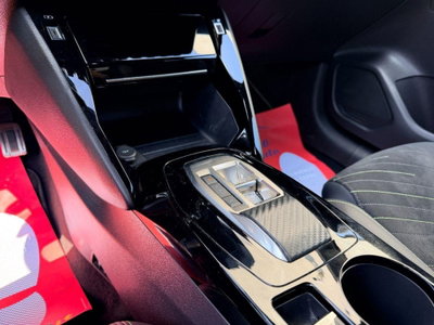 Peugeot 208 1.2 hybrid GT 145cv e-dcs 6 (16)