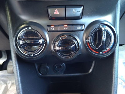 Peugeot 208 75 5 porte Active (19)