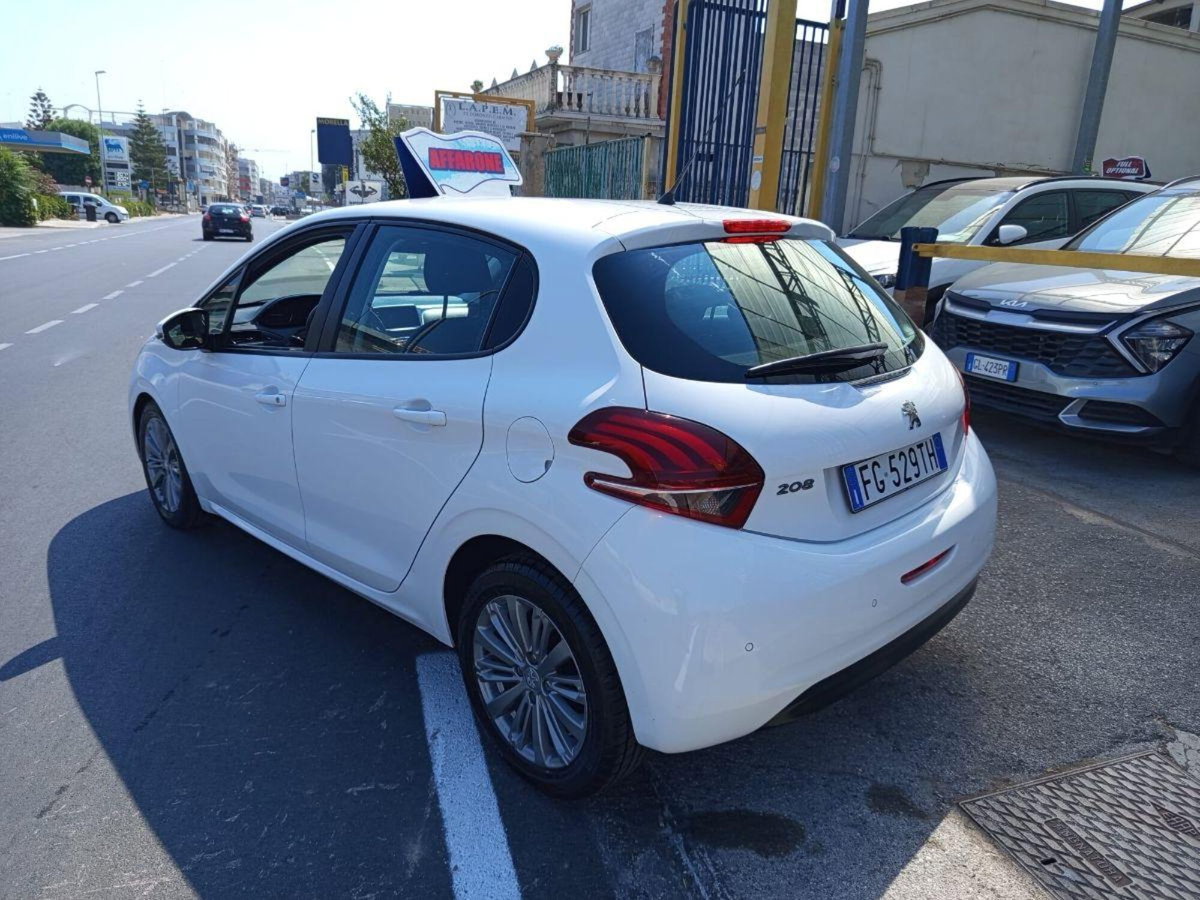 Peugeot 208 75 5 porte Active (8)