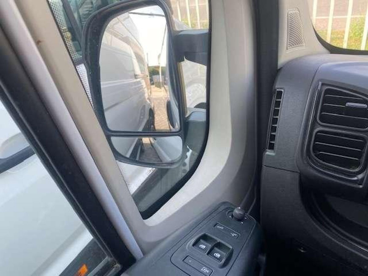 Fiat Ducato Furgone L2H2 2.2 diesel 140cv (18)