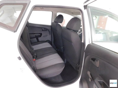Kia Venga 1.4 EcoGPL Active (7)
