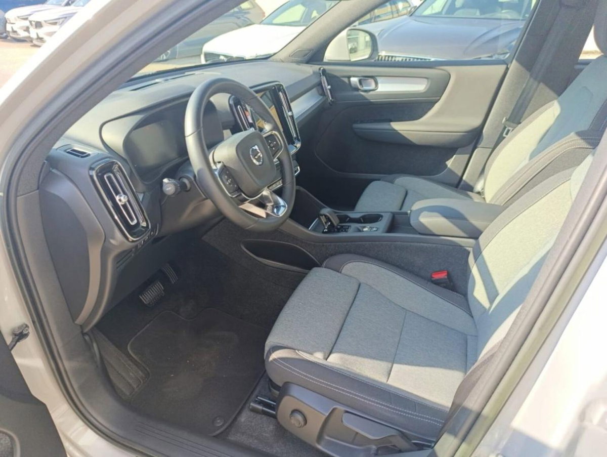 Volvo XC40 T4 Recharge Plug-in Hybrid automatico Core (14)