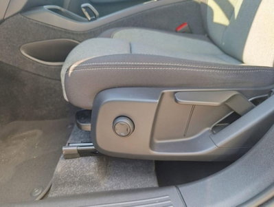 Volvo XC40 T4 Recharge Plug-in Hybrid automatico Core (15)