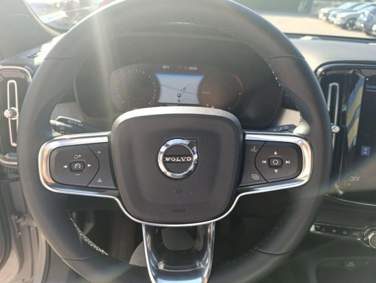 Volvo XC40 T4 Recharge Plug-in Hybrid automatico Core (16)