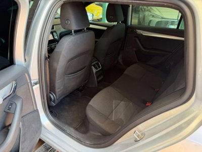 Skoda Octavia 2.0 TDI CR Elegance (4)