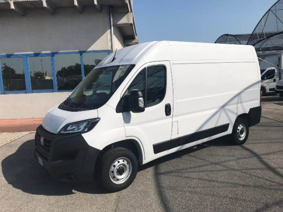Fiat Ducato Furgone Vetrato 33 MH2 2.2 mjt3 120cv  serie 8 (3)