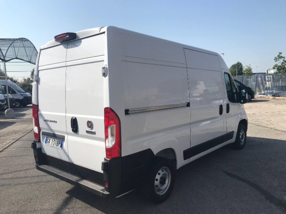 Fiat Ducato Furgone Vetrato 33 MH2 2.2 mjt3 120cv  serie 8 (6)