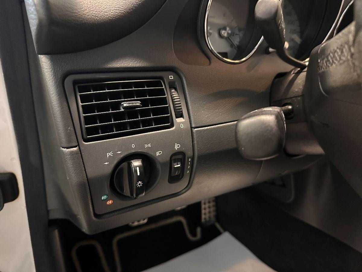 Mercedes-Benz SLK 200 Kompressor cat Special Edition (13)