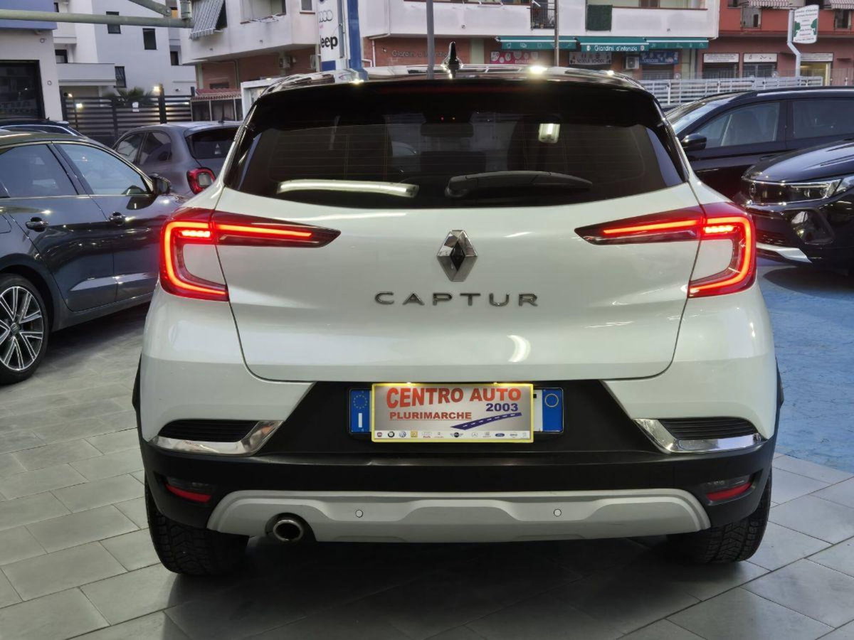Renault Captur Blue dCi 115 CV EDC Intens (8)