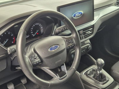 Ford Focus Station Wagon 1.0 EcoBoost 125 CV automatico SW Active (2)
