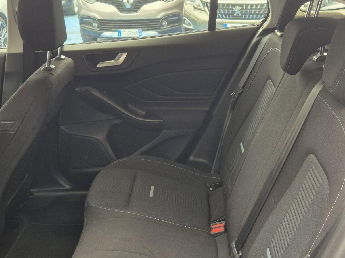 Ford Focus Station Wagon 1.0 EcoBoost 125 CV automatico SW Active (20)