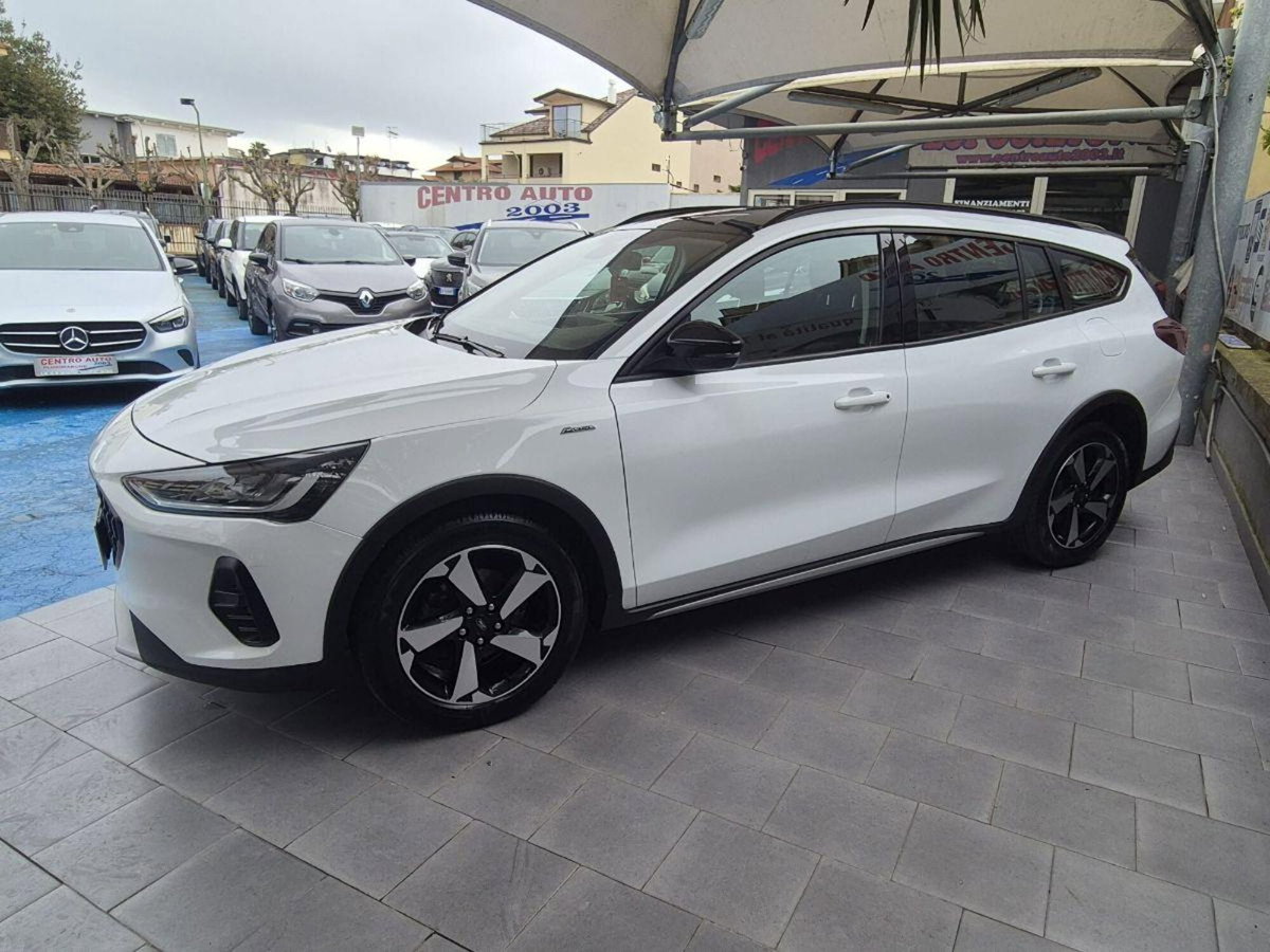 Ford Focus Station Wagon 1.0 EcoBoost 125 CV automatico SW Active (8)