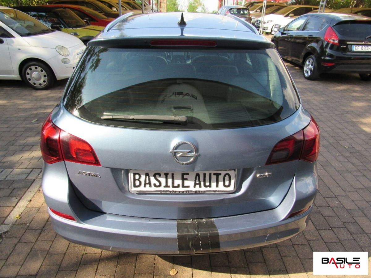 Opel Astra Station Wagon 1.7 CDTI 125CV Station Wagon Cosmo (4)