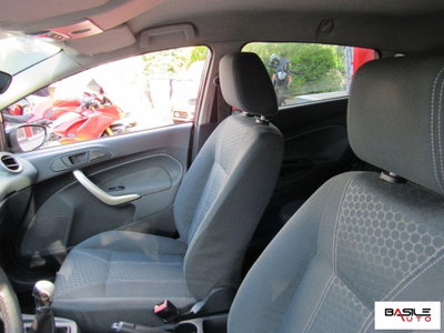 Ford Fiesta 1.6 TDCi 95 CV 5p. Titanium (11)