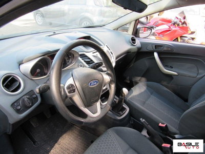 Ford Fiesta 1.6 TDCi 95 CV 5p. Titanium (12)