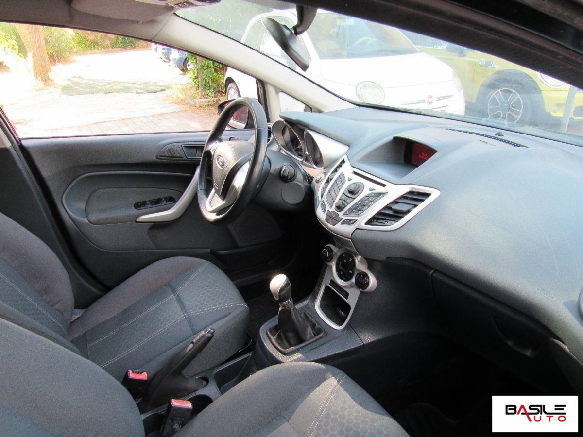 Ford Fiesta 1.6 TDCi 95 CV 5p. Titanium (7)