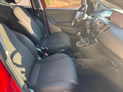 Lancia Ypsilon 1.2 69 CV 5 porte GPL Ecochic Silver (11)