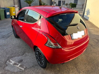 Lancia Ypsilon 1.2 69 CV 5 porte GPL Ecochic Silver (8)