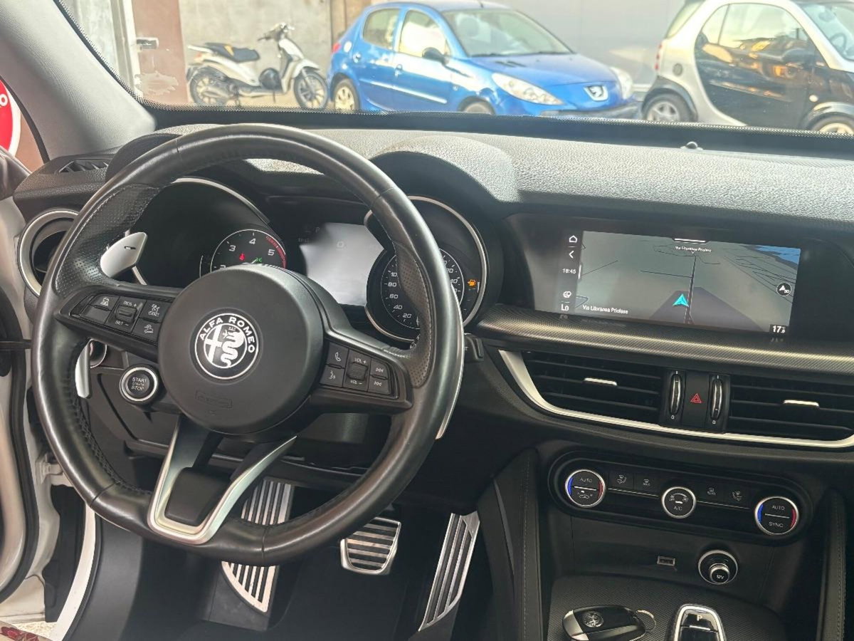 Alfa Romeo Stelvio Stelvio 2.2 Turbodiesel 190 CV AT8 Q4 Super Business (11)