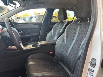 Peugeot 308 BlueHDi 130 S&S EAT8 Allure Pack (8)