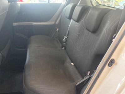 Toyota Yaris 1.0 5 porte Now (8)