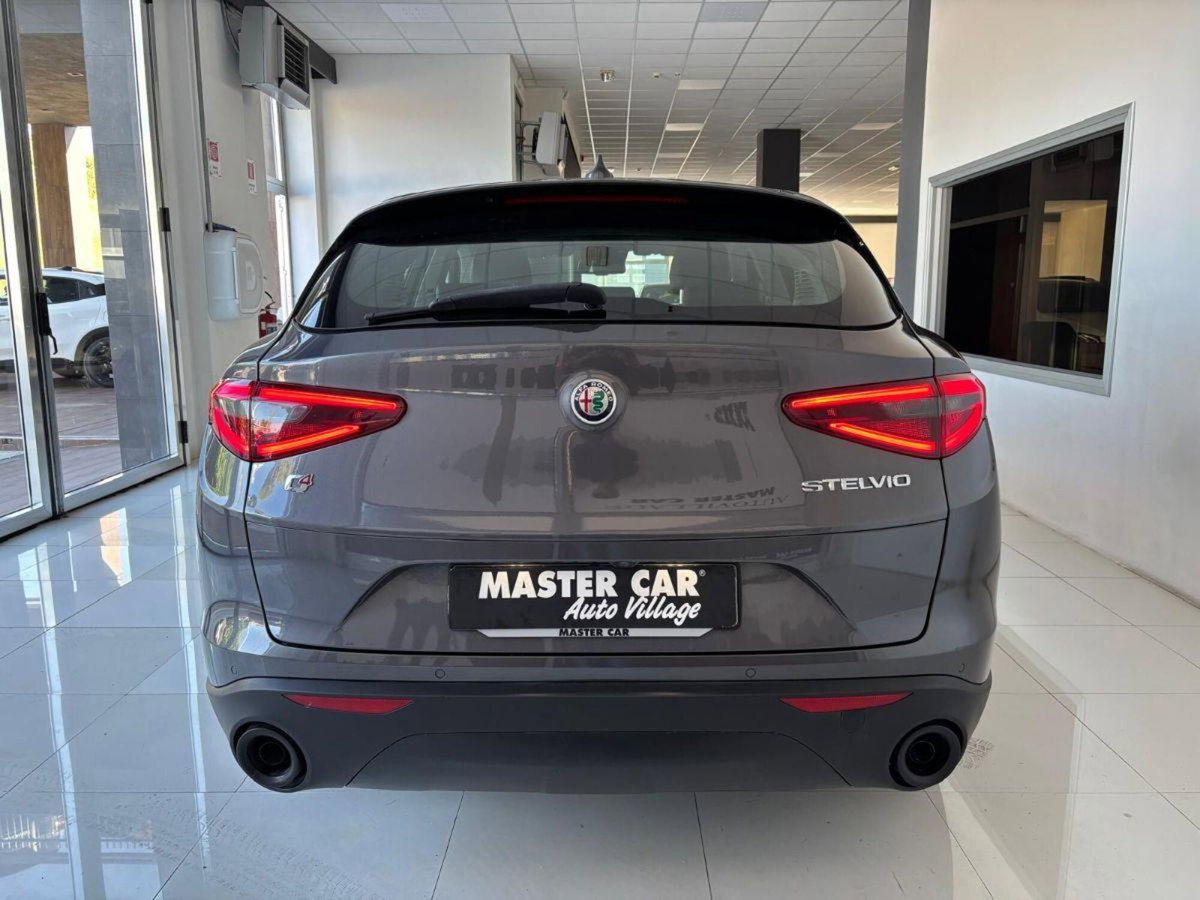 Alfa Romeo Stelvio Stelvio 2.2 Turbodiesel 210 CV AT8 Q4 Super (6)