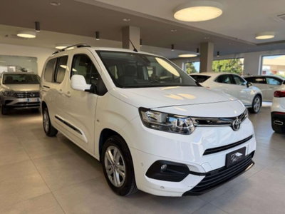 Toyota Verso 2.0 D 7 posti (3)