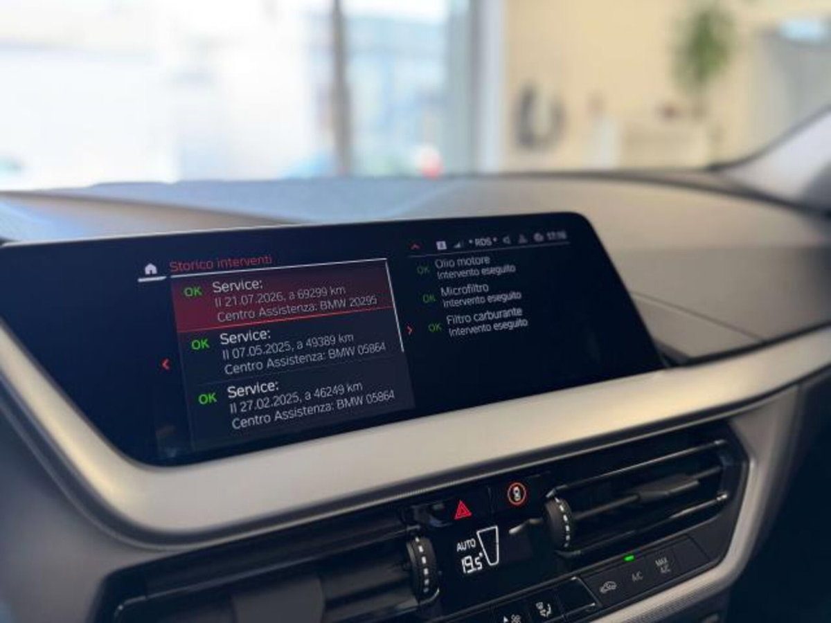 BMW Serie 1 118d Business Advantage auto (10)