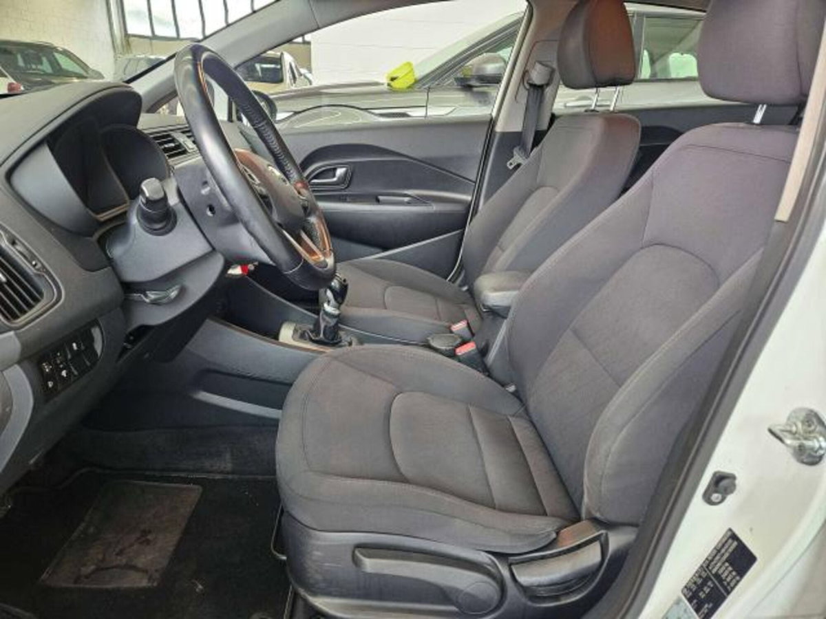 Kia Rio 1.1 CRDi 5p. Active (7)