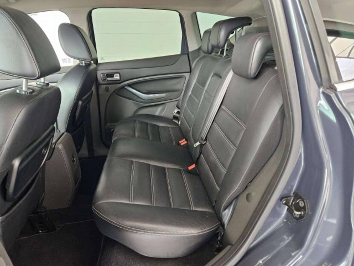 Ford Kuga 2.0 TDCi 163 CV 4WD Titanium DPF (9)