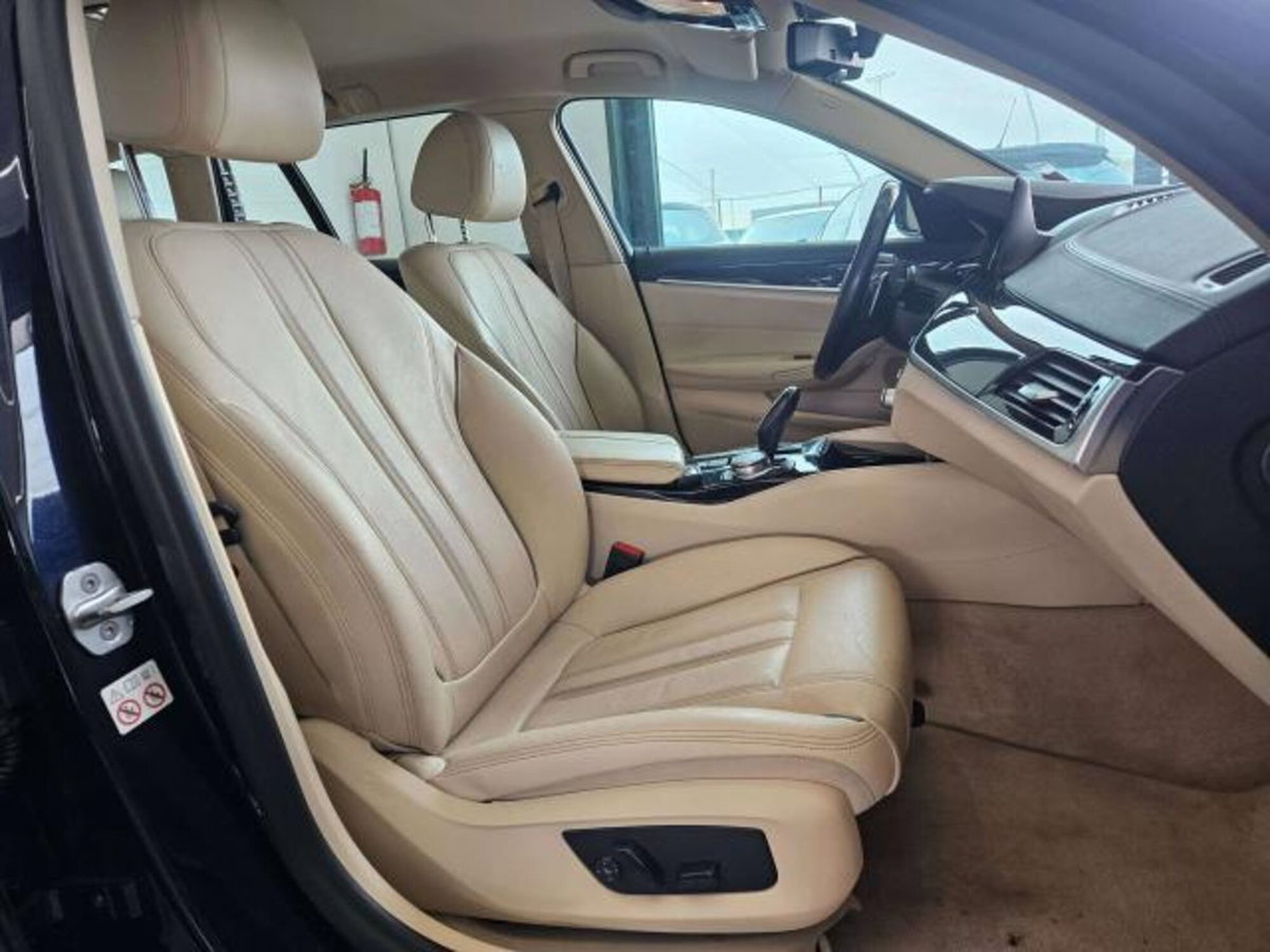 BMW Serie 5 Touring 520d xDrive  Luxury (11)