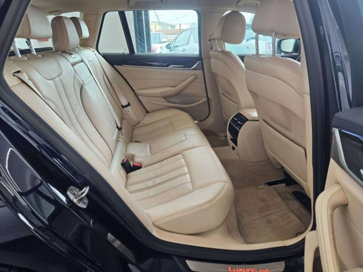 BMW Serie 5 Touring 520d xDrive  Luxury (15)