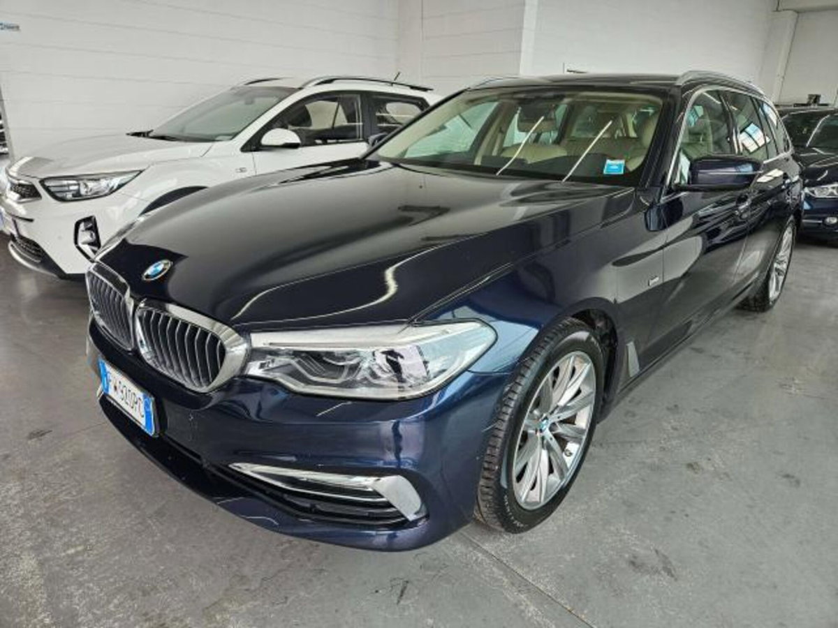 BMW Serie 5 Touring 520d xDrive  Luxury (3)