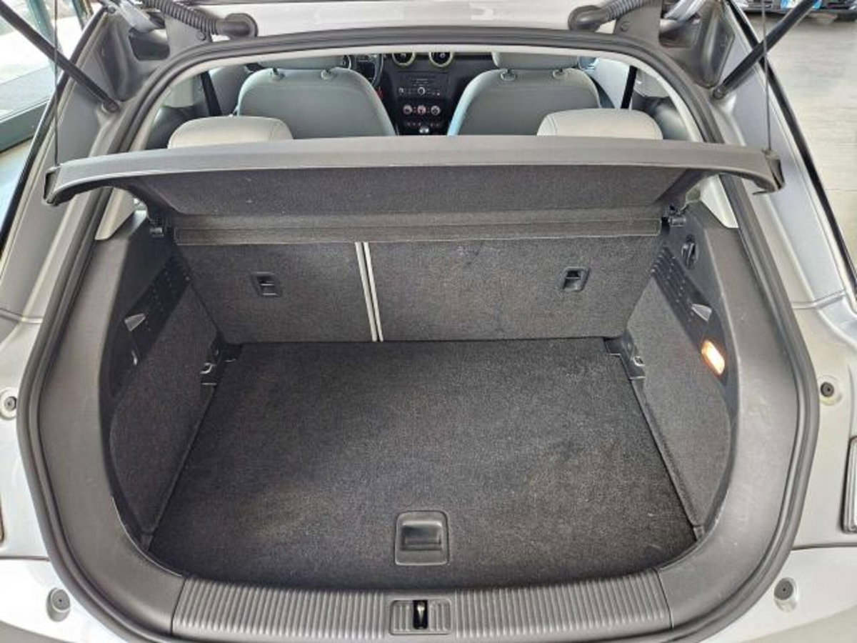 Audi A1 1.2 TFSI S line edition (11)